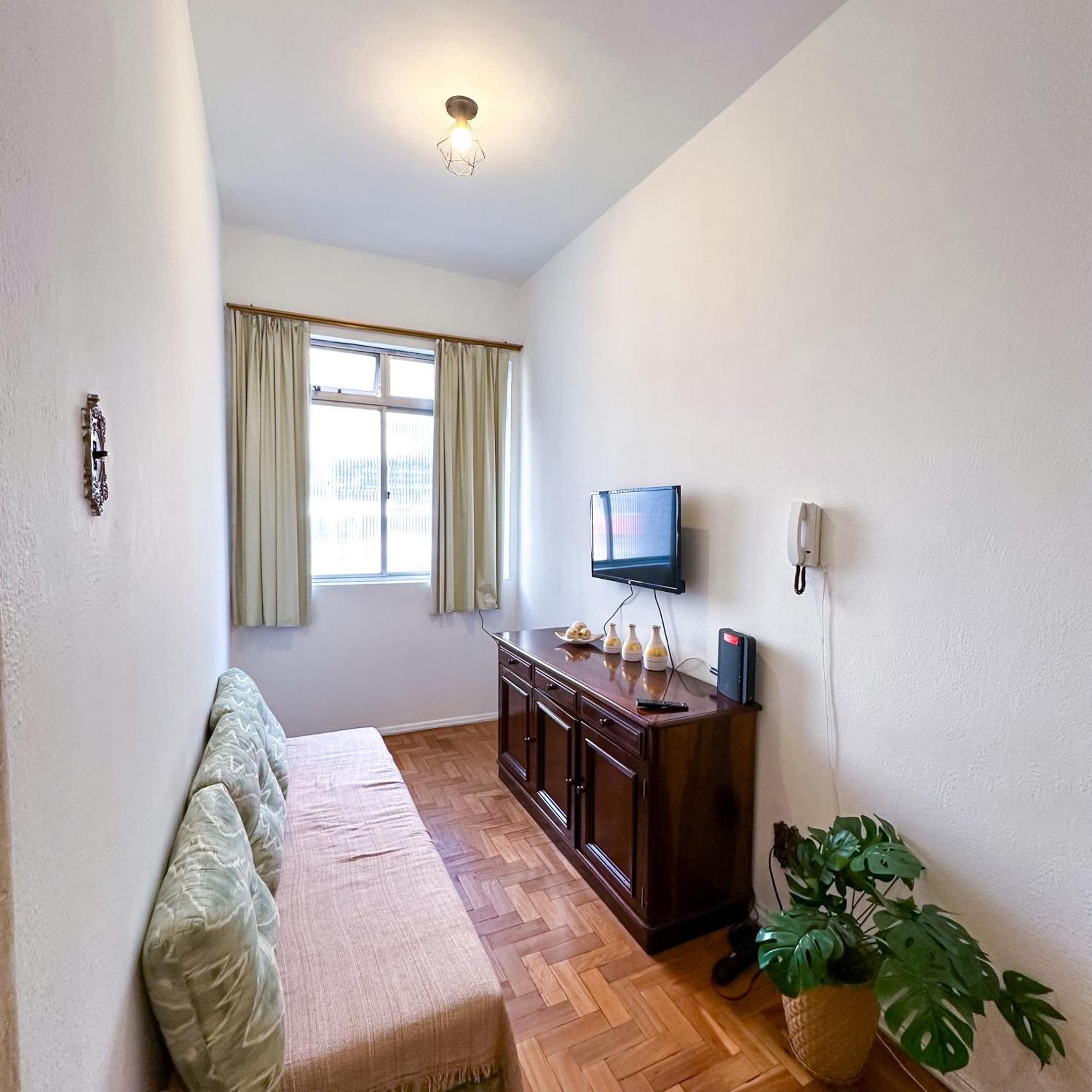 Apartment Ape Adelaide | Raul Soares Centro Mercado
